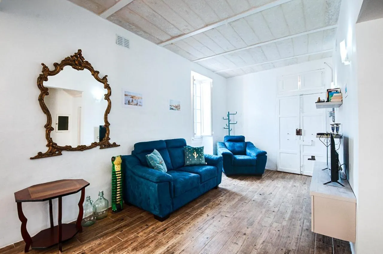 Apartment Kalkara Cosy 2 Bedroom Maisonette