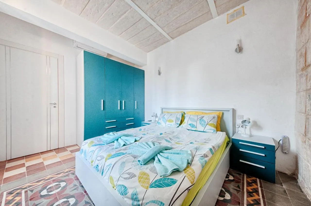 Apartment Kalkara Cosy 2 Bedroom Maisonette